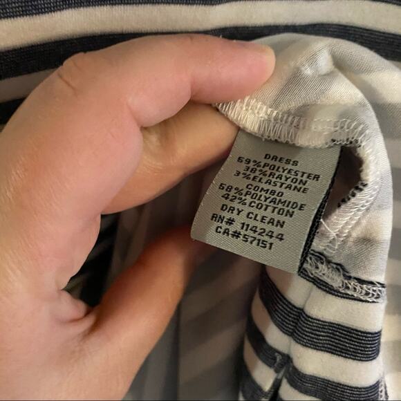 Eliza J Striped Navy & White Zipper Back Shift Dress w/ Lace Detail Size 14 - Picture 8 of 8